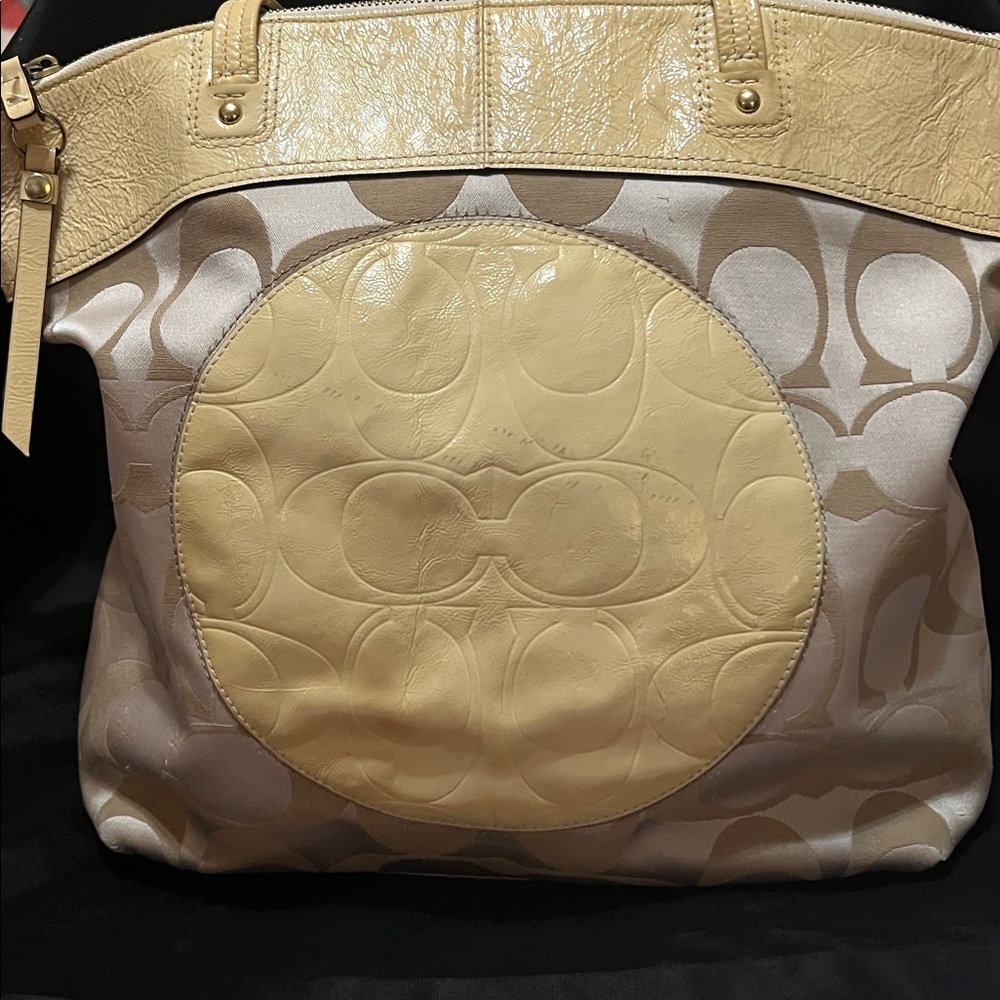COACH Laura F18335 Yellow Patent/Khaki Signature Jacquard Tote Bag